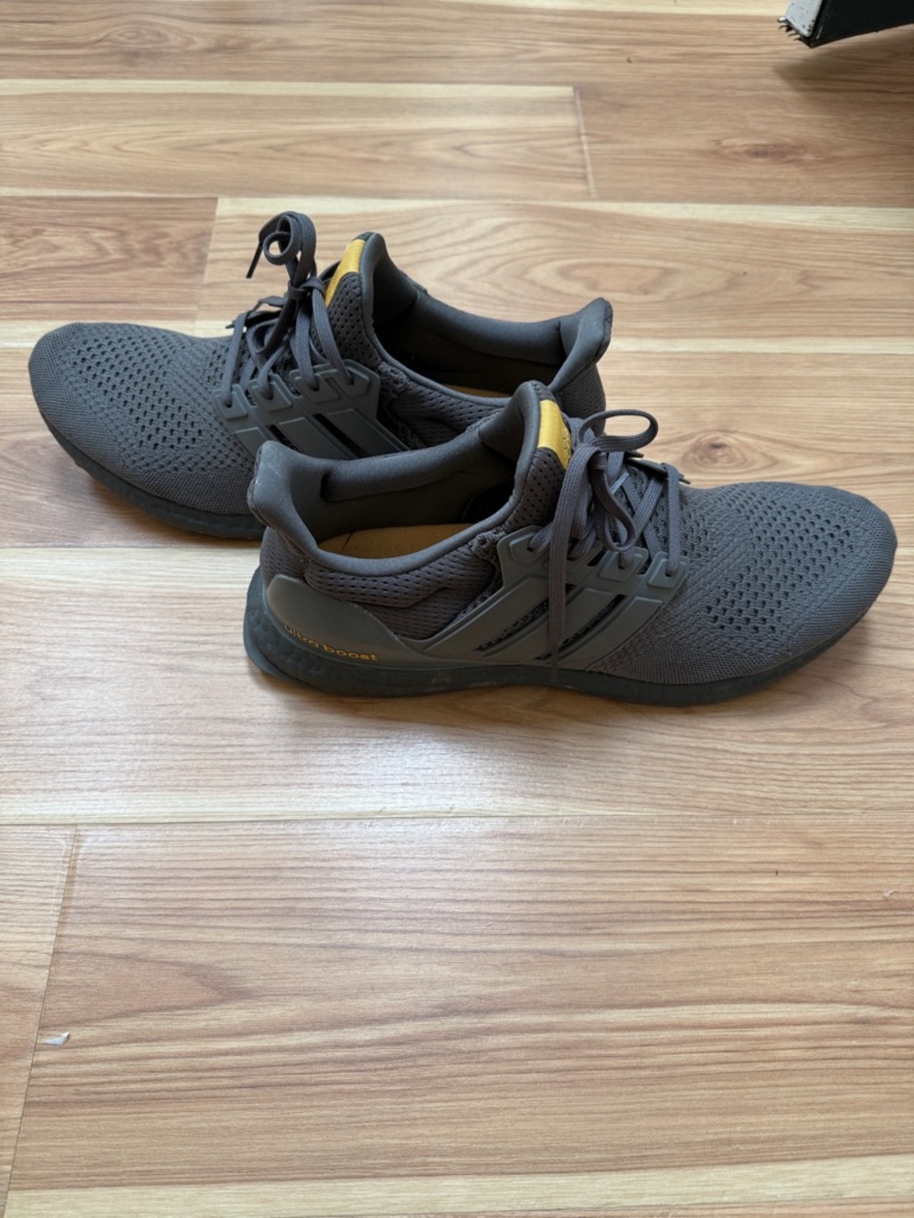 adidas Men’s Dark Gray Knit Sneakers with Yellow tongue patch - Picture 2 of 7